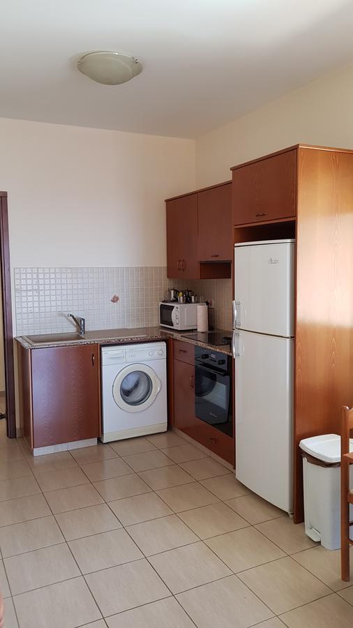 Lazaros Pissouri Apartments ภายนอก รูปภาพ