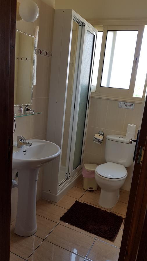 Lazaros Pissouri Apartments ภายนอก รูปภาพ